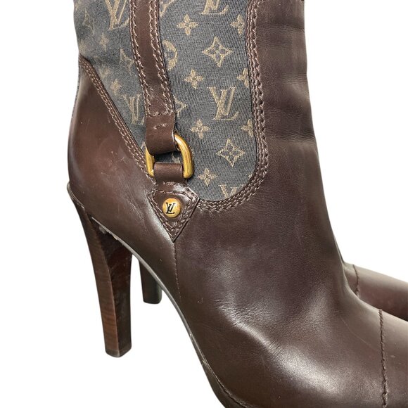LOUIS VUITTON Jodie Denim Monogram Knee High Y2K Equestrian Boots \\ 39 - Picture 6 of 14